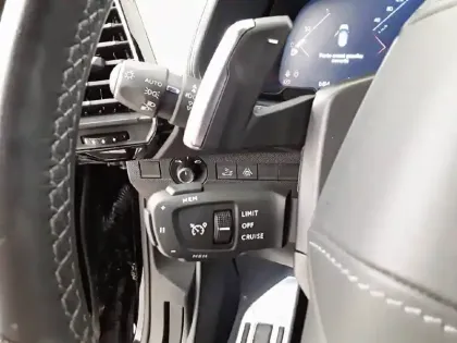 Photo 18 DS Ds 7 DS7 Crossback PureTech 180 EAT8