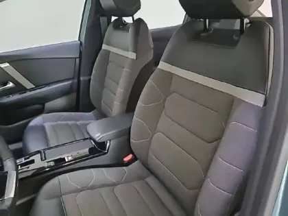 Photo 10 Citroën C4  PureTech 130 S&S EAT8