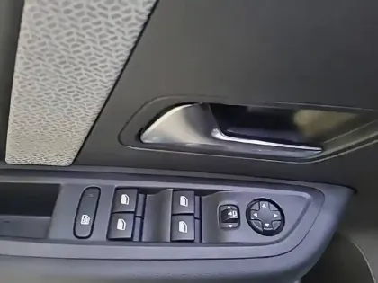 Photo 29 Citroën C4  PureTech 130 S&S EAT8