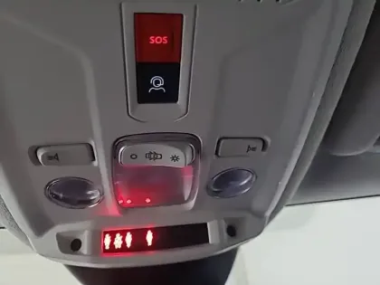 Photo 25 Citroën C4  PureTech 130 S&S EAT8