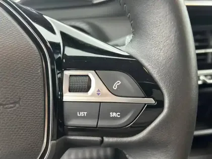 Photo 45 Peugeot 208  PureTech 75 S&S BVM5