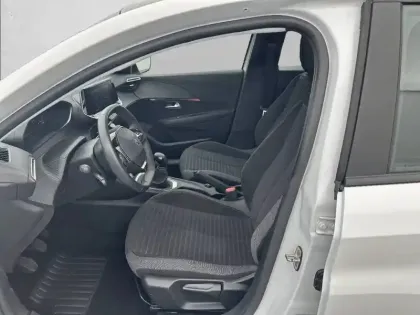 Photo 62 Peugeot 208  PureTech 75 S&S BVM5