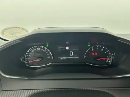 Photo 9 Peugeot 208  PureTech 75 S&S BVM5