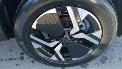 Photo 11 Peugeot 2008  Hybrid 145 e-DCS6