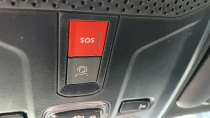 Photo 20 Peugeot 2008  Hybrid 145 e-DCS6