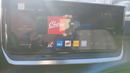 Photo 16 Peugeot 2008  Hybrid 145 e-DCS6