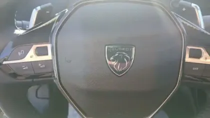 Photo 18 Peugeot 2008  Hybrid 145 e-DCS6