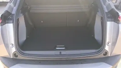 Photo 8 Peugeot 2008  Hybrid 145 e-DCS6