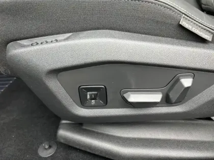 Photo 22 Peugeot 3008  Hybrid 145 e-DCS6