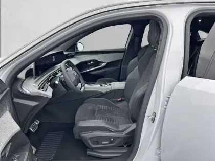 Photo 10 Peugeot 3008  Hybrid 145 e-DCS6