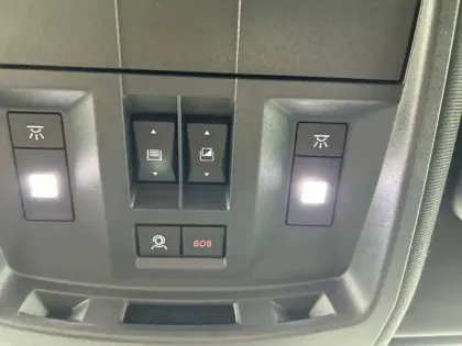 Photo 33 Peugeot 3008  Hybrid 145 e-DCS6