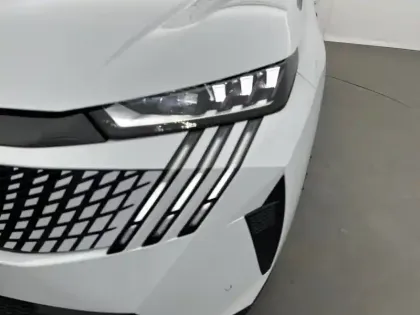 Photo 15 Peugeot 3008  Hybrid 145 e-DCS6