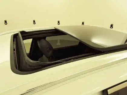 Photo 21 DS DS 7 DS7 Crossback Hybride E-Tense 300 EAT8 4x4