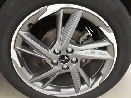 Photo 12 DS DS 7 DS7 Crossback Hybride E-Tense 300 EAT8 4x4