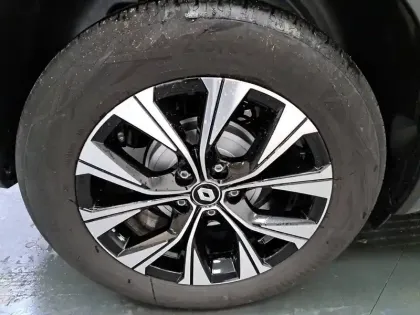 Photo 14 Renault Captur  TCe 90