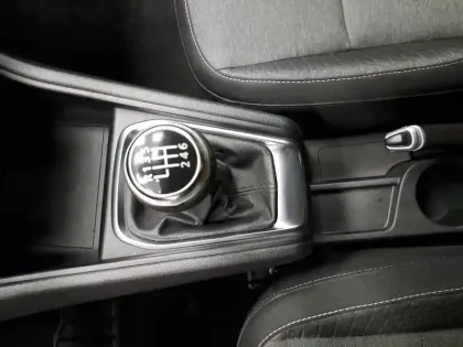 Photo 33 Renault Captur  TCe 90