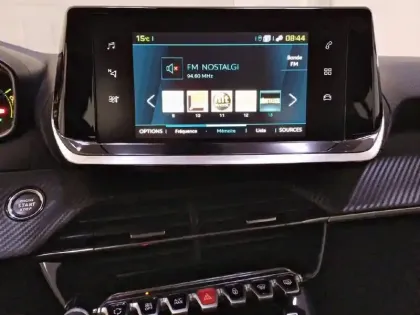 Photo 19 Peugeot 208  Electrique 50 kWh 136ch