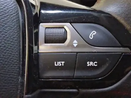 Photo 28 Peugeot 208  Electrique 50 kWh 136ch