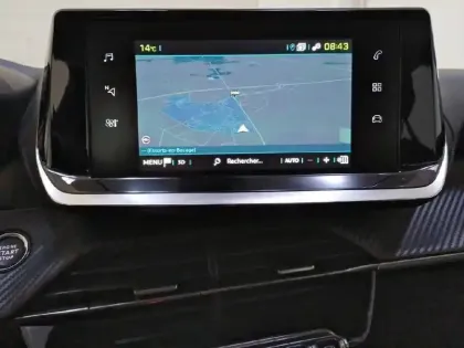 Photo 18 Peugeot 208  Electrique 50 kWh 136ch