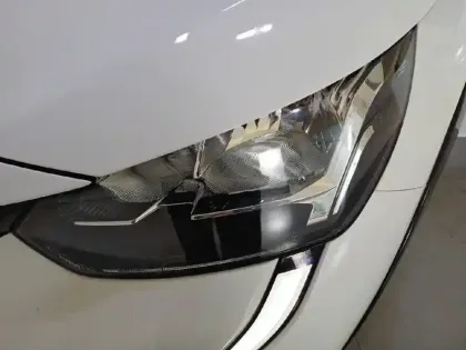 Photo 15 Peugeot 208  Electrique 50 kWh 136ch