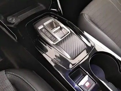 Photo 33 Peugeot 2008 Gén. II Ph1 NG Allure Pack 5