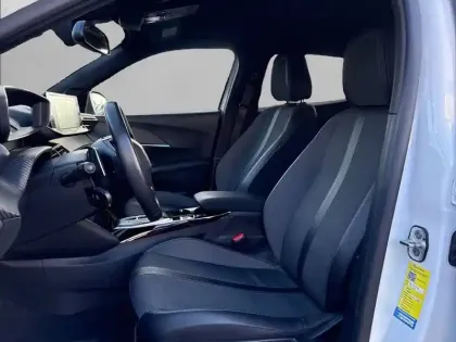 Photo 10 Peugeot 2008 Gén. II Ph1 NG Allure Pack 5