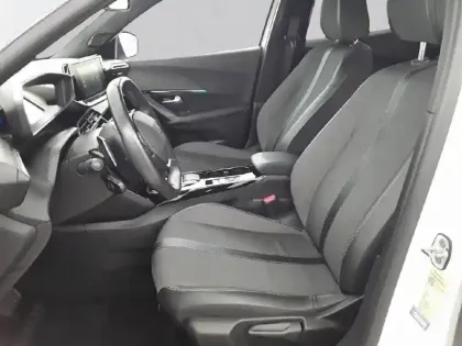 Photo 30 Peugeot 2008 Gén. II Ph1 NG Allure Pack 5