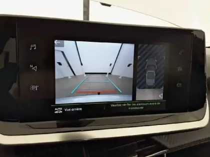 Photo 87 Peugeot 2008  BlueHDi 130 S&S EAT8