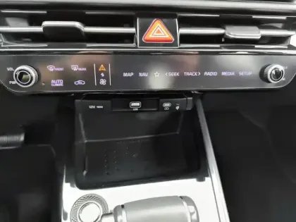 Photo 11 Kia Niro  1.6 GDi 138 ch HEV DCT6