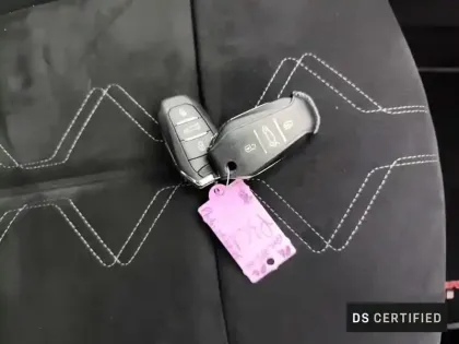 Photo 27 DS DS 7 DS7 Crossback Hybride E-Tense 225 EAT8