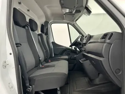 Photo 22 Renault Master  FGN TRAC F3500 L3H3 BLUE DCI 135