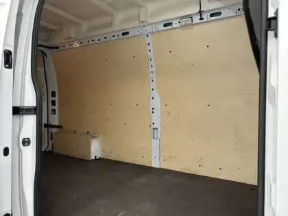 Photo 24 Renault Master  FGN TRAC F3500 L3H3 BLUE DCI 135