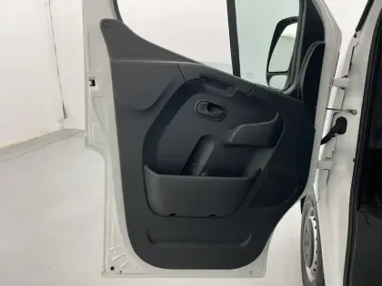 Photo 19 Renault Master  FGN TRAC F3500 L3H3 BLUE DCI 135