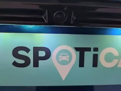 Photo 61 Peugeot 2008  Hybrid 145 e-DCS6