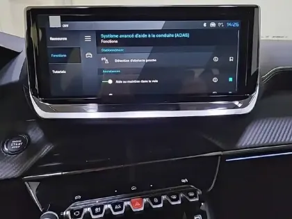 Photo 51 Peugeot 2008  Hybrid 145 e-DCS6