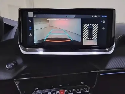 Photo 81 Peugeot 2008  Hybrid 145 e-DCS6