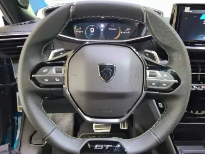 Photo 8 Peugeot 2008 Gén. II Ph2 GT 5