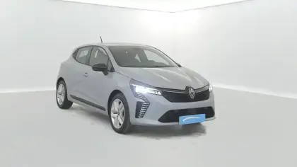 Photo 7 Renault Clio  E-Tech full hybrid 145 ch GSR2