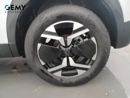 Photo 10 Peugeot 2008  Hybrid 136 e-DCS6