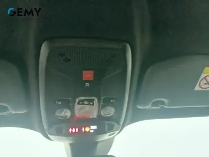 Photo 15 Peugeot 2008  Hybrid 136 e-DCS6