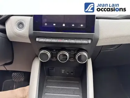 Photo 53 Renault Captur  TCe 155 EDC FAP