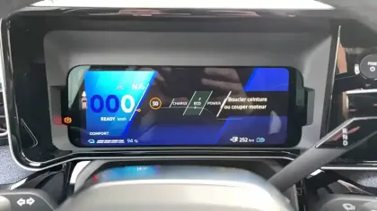 Photo 14 Renault 4 Renault  E-Tech Electrique 150 ch autonomie confort