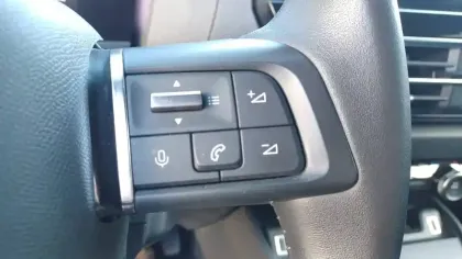 Photo 17 Citroën C4 e- 136 ch Automatique