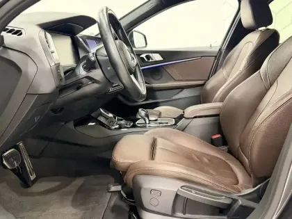 Photo 18 BMW Serie 1 118d 150 ch BVA8