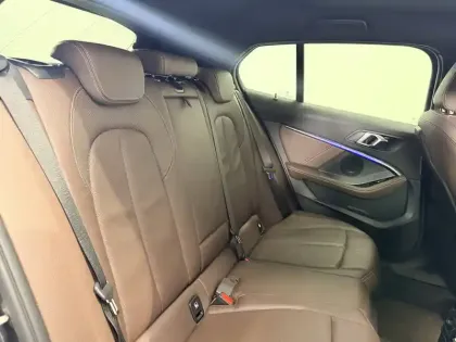 Photo 29 BMW Serie 1 118d 150 ch BVA8