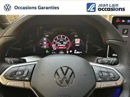 Photo 16 Volkswagen Golf  1.5 eTSI EVO2 150 DSG7