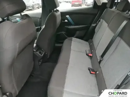 Photo 10 Citroën C4 e- 136 ch Automatique