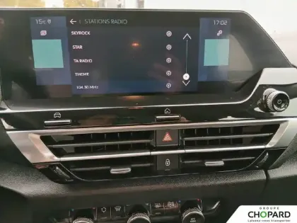 Photo 12 Citroën C4 e- 136 ch Automatique