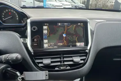 Photo 15 Peugeot 2008  1.2 PureTech 110ch S&S EAT6