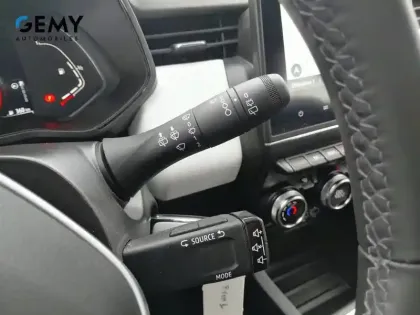 Photo 13 Renault Clio  E-Tech 140 - 21